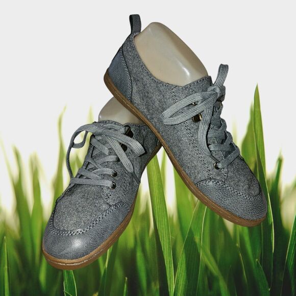 Gray Women's Casual Sneakers - Picture 1 of 11